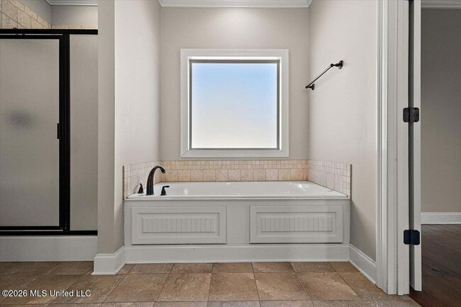 Building Photo - 1022 Trinity Dr