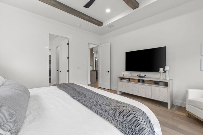 Building Photo - 4620 N Eyrie Way