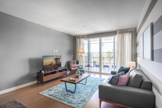 Building Photo - The Admiralty, 4170 Admiralty Way