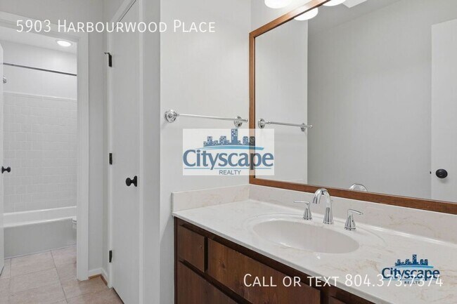 Building Photo - 5903 Harbourwood Pl