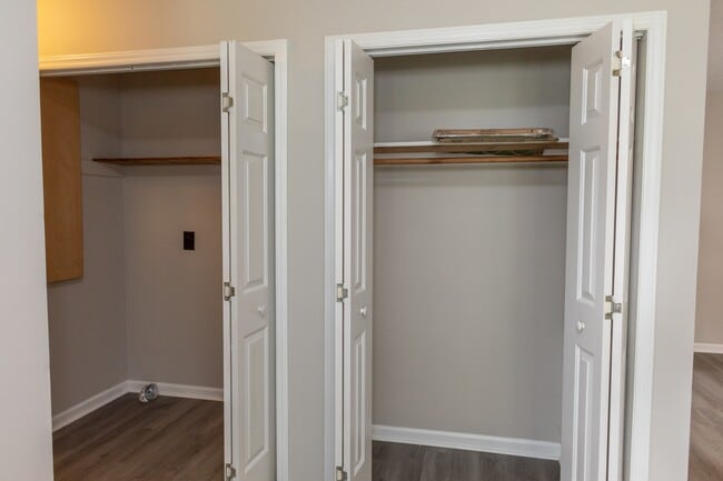 Building Photo - 127 Stephens Dr