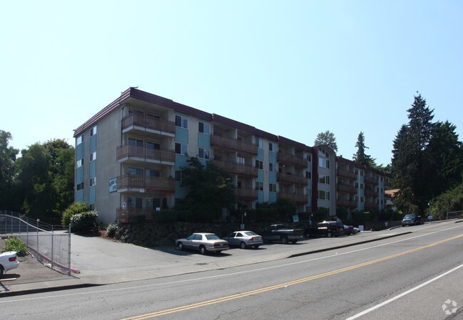 Building Photo - Fairway Lanai