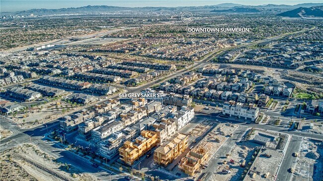 Building Photo - 643 Grey Saker St