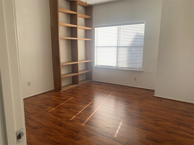 Building Photo - 2710 Grants Lake Blvd