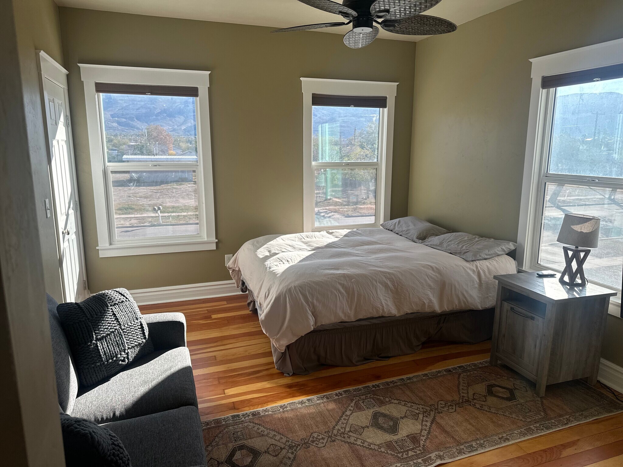 Building Photo - 1309 Michigan Ave