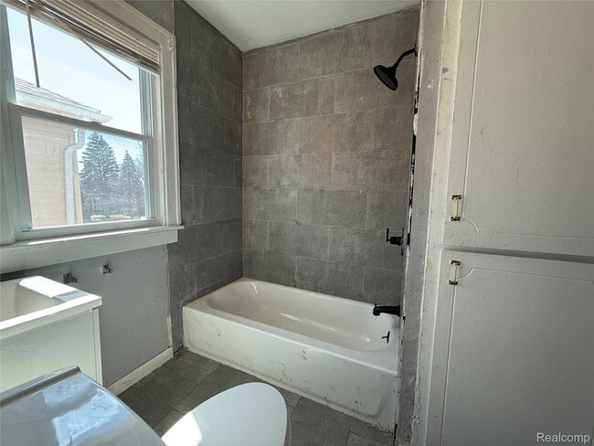 Building Photo - 16206 Snowden St