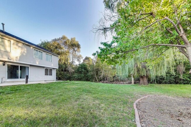 Building Photo - 926 S W Ave