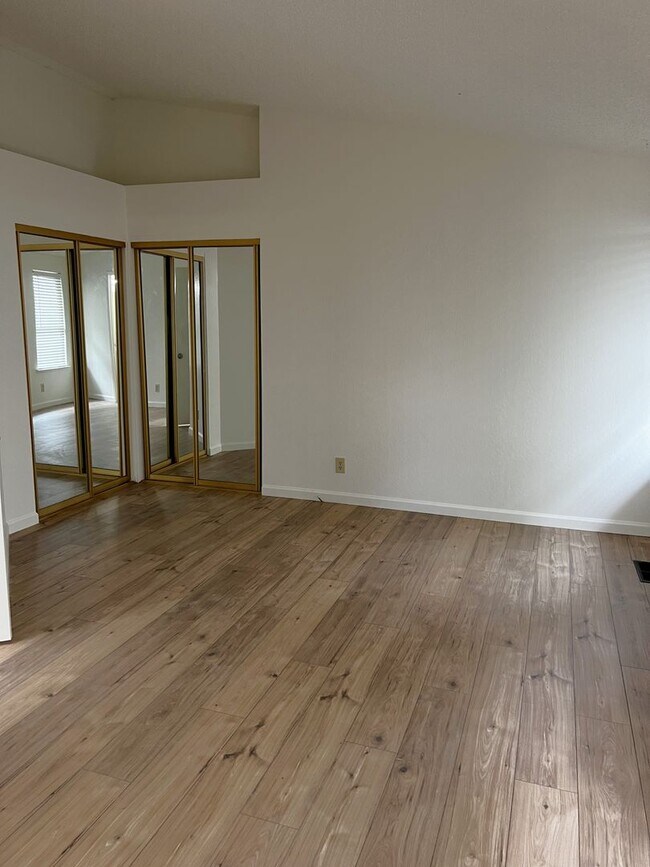 Building Photo - 1411 Ambassador Drive - Located in Northwe...