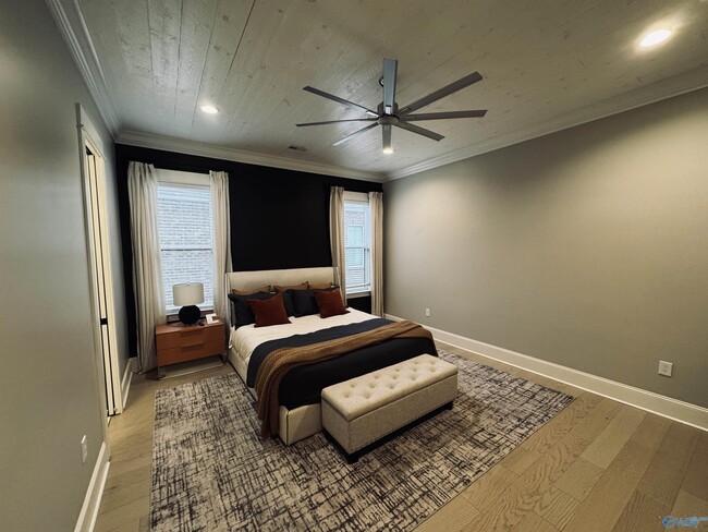 Building Photo - 329 Clift Home Pl Dr