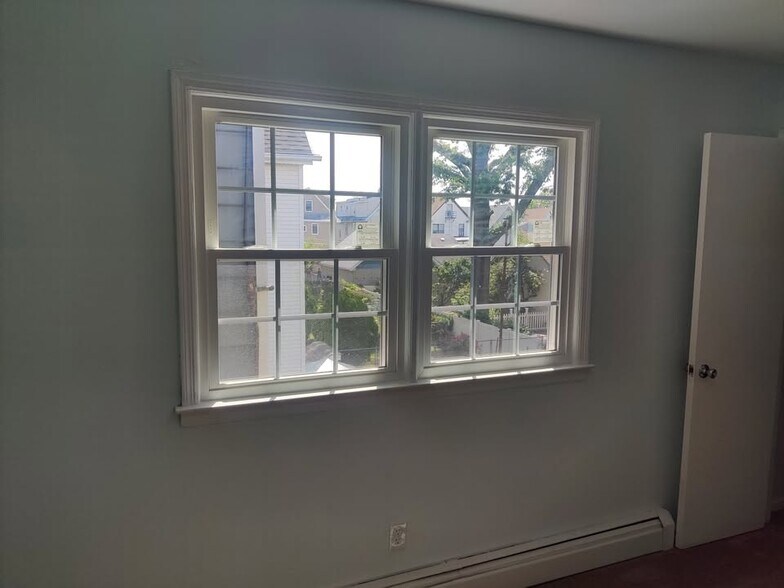 Building Photo - 809 Kennedy Blvd