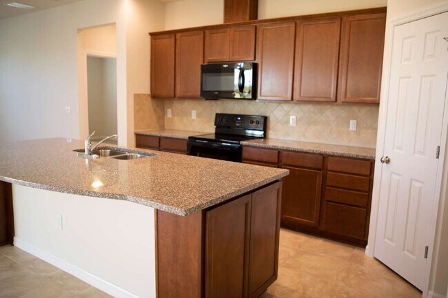 Building Photo - 6217 Kenava Lp