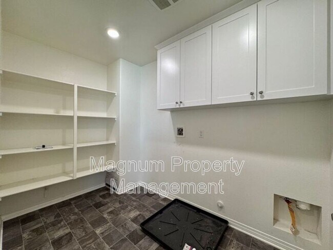 Building Photo - 29330 Morro Dr