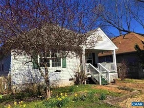 Building Photo - 119 Chisholm Pl