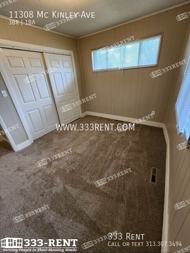 Building Photo - 11308 Mc Kinley Ave