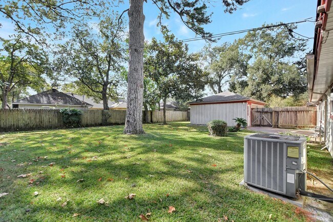 Building Photo - 10513 Moorberry Ln