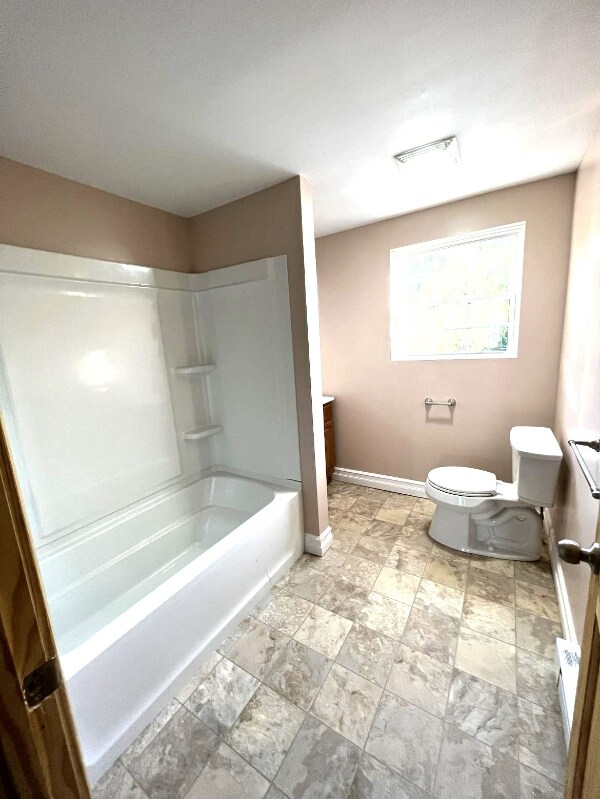 Building Photo - 19 Rutter St