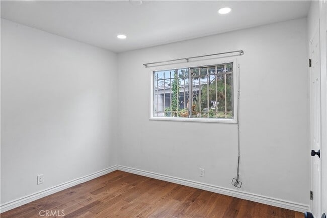 Building Photo - 5183 Inglewood Blvd