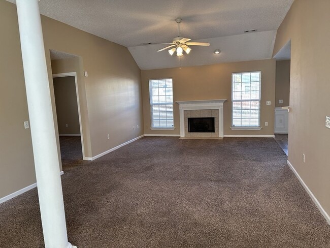 Building Photo - 199 Lancaster Way