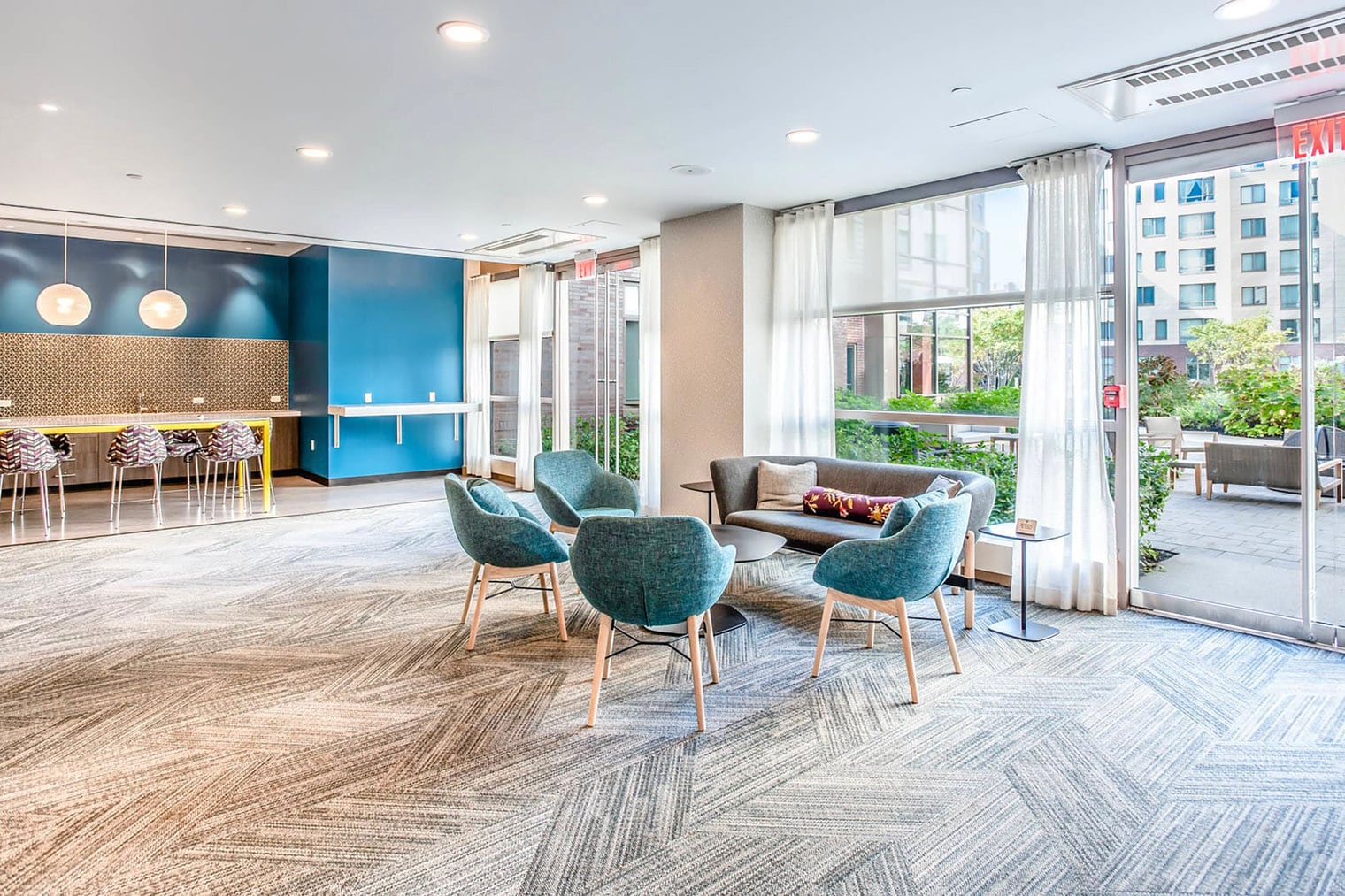 Building Photo - 303 Third Street-SI FL2-ID642