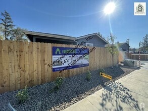 Building Photo - 1841 Hubbard Ln