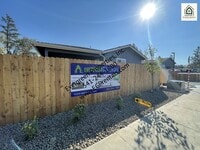 Building Photo - 1841 Hubbard Ln