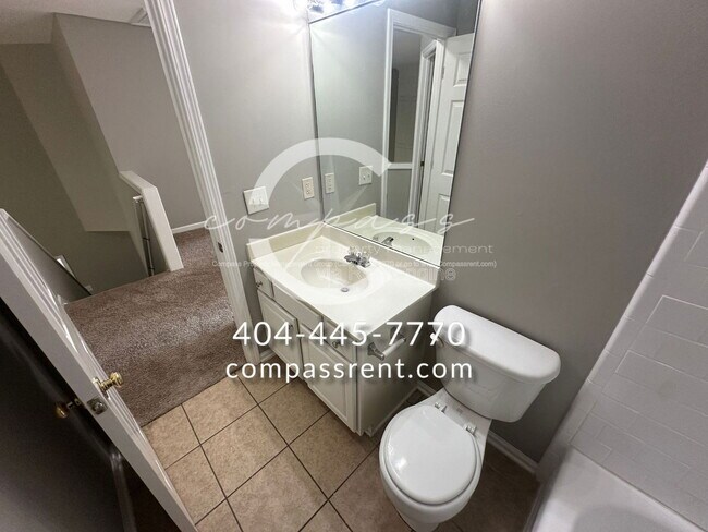 Building Photo - 2106 Clearvista Dr NW