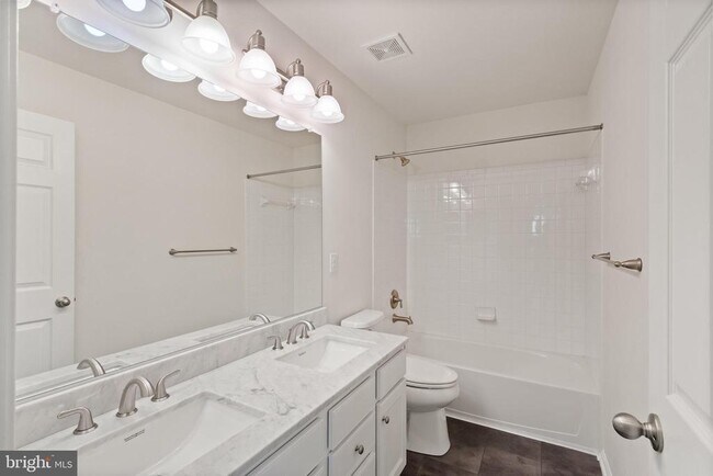 Building Photo - 45 Colemans Mill Dr