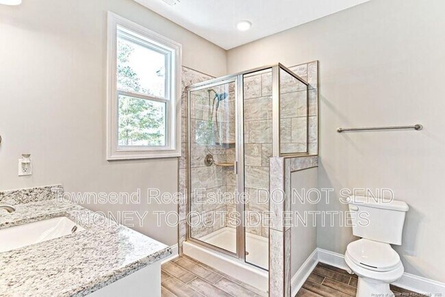 Building Photo - 315 Westview Dr