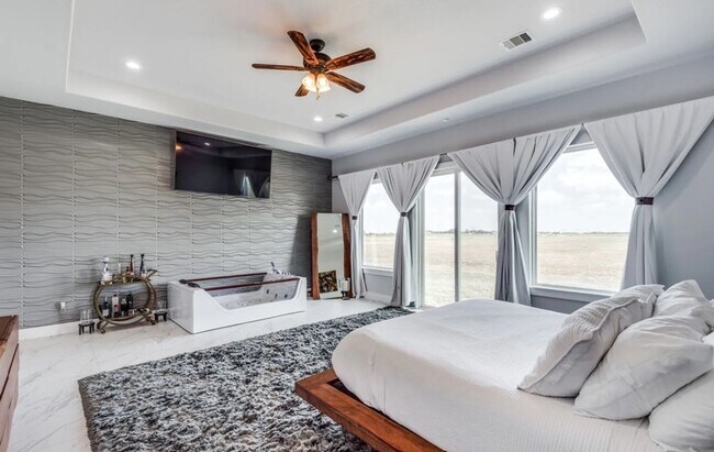 Building Photo - Rent to Own