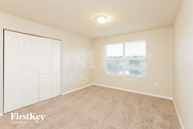 Building Photo - 3526 Summit Oaks Dr