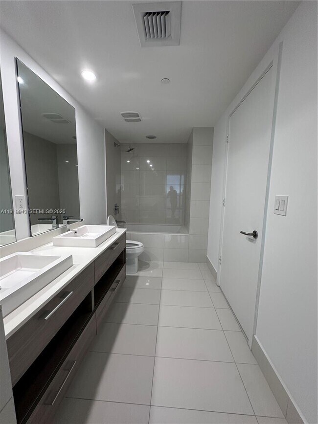 Building Photo - 1300 S Miami Ave