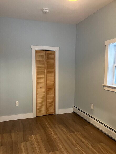 Building Photo - 34 Summit Ave