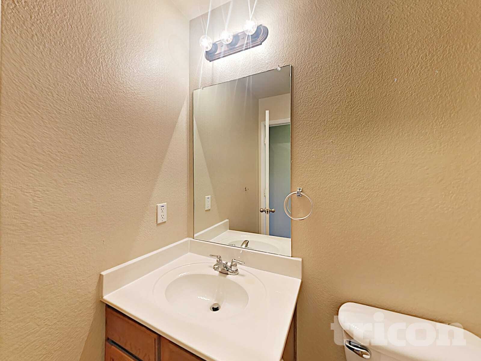 Building Photo - 7028 Derbyshire Dr