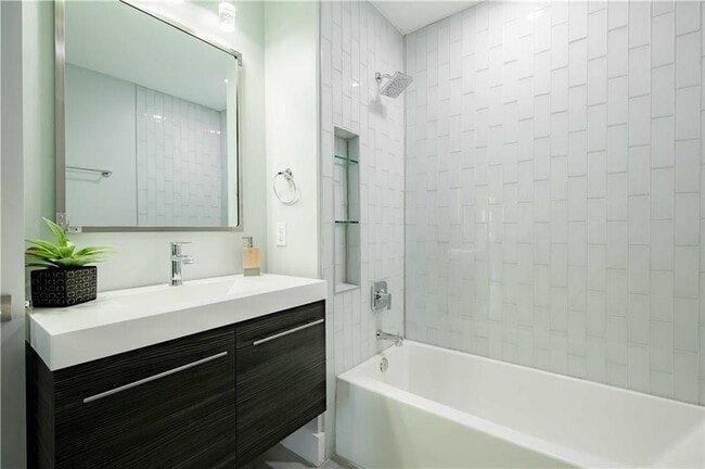 Building Photo - 259 Mellrich Ave NE