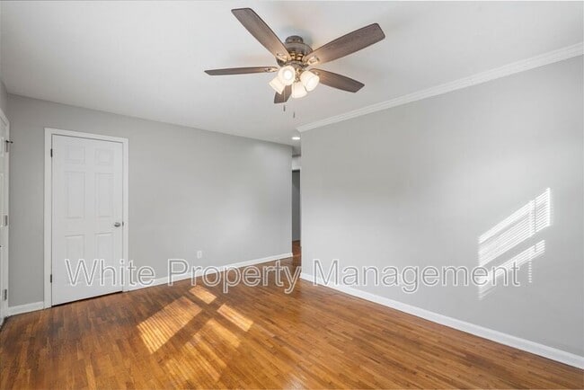 Building Photo - 911 Belinda St