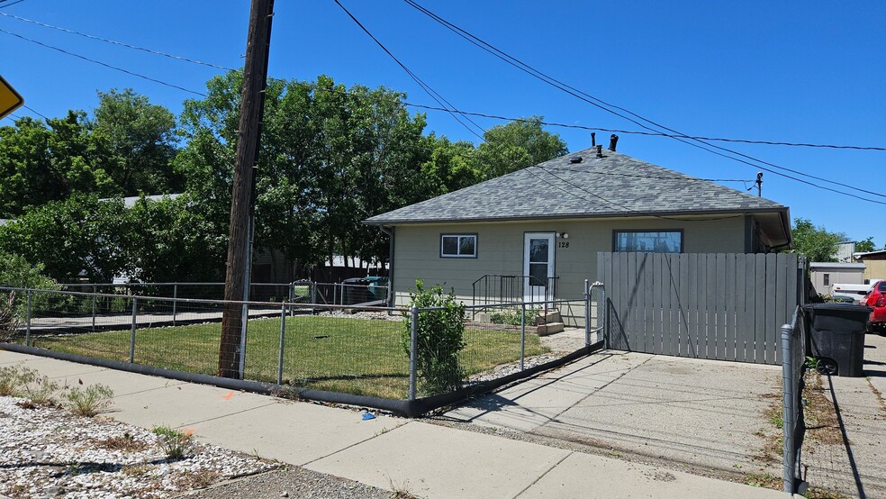 Building Photo - 128 Rhea Ln