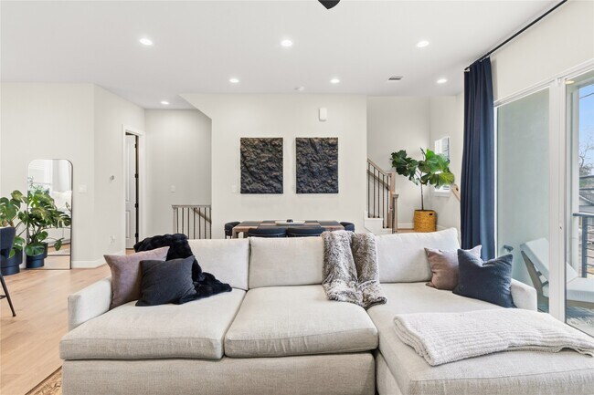 Building Photo - 4905 Avenue J Ave