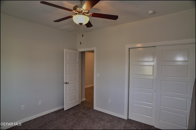 Building Photo - 6980 White Mesquite Wy