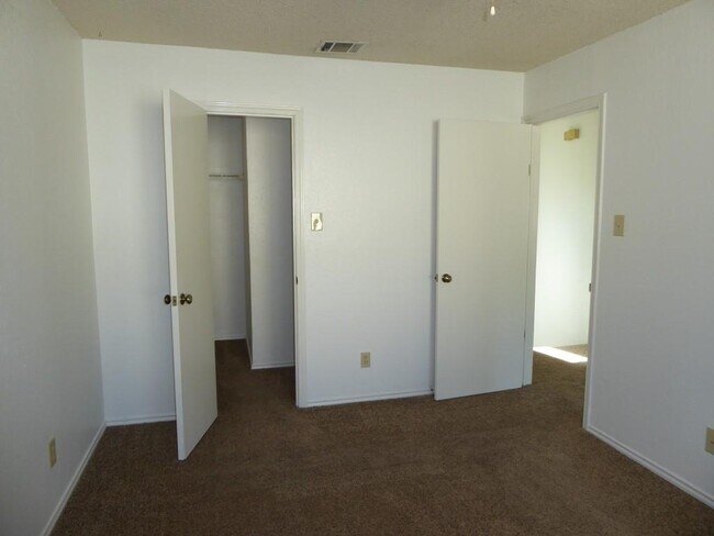 Building Photo - 9102 Sanger Dr