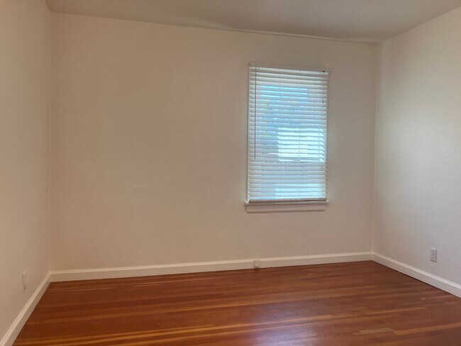 Building Photo - Half off first full month's rent! Charming...