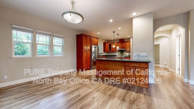 Building Photo - 14600 Jomark Ln
