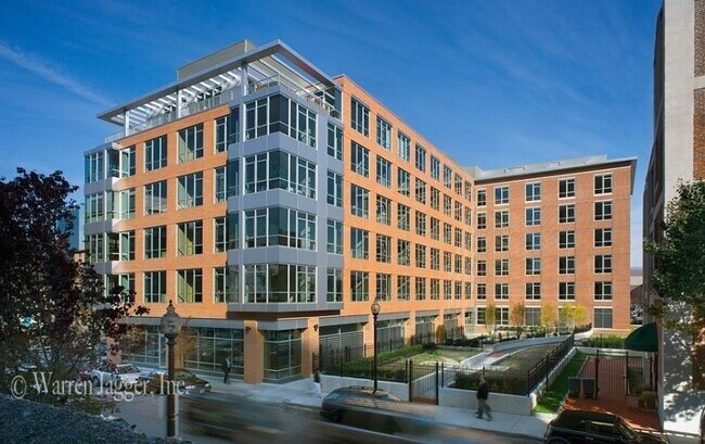 Building Photo - 2 bedroom in Boston MA 02118