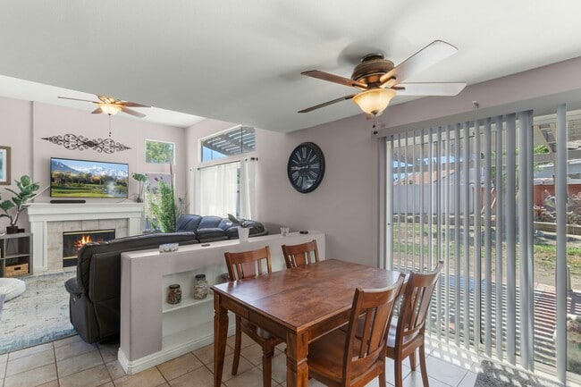 Building Photo - 958 Stratford Way