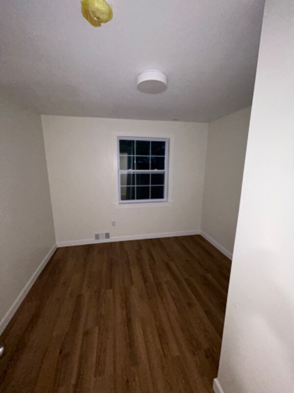 Building Photo - 12 Myrtle St