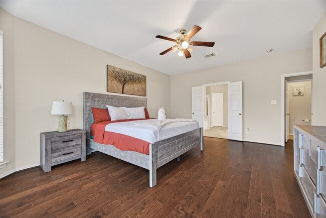 Building Photo - 5911 Indian Hills Ln