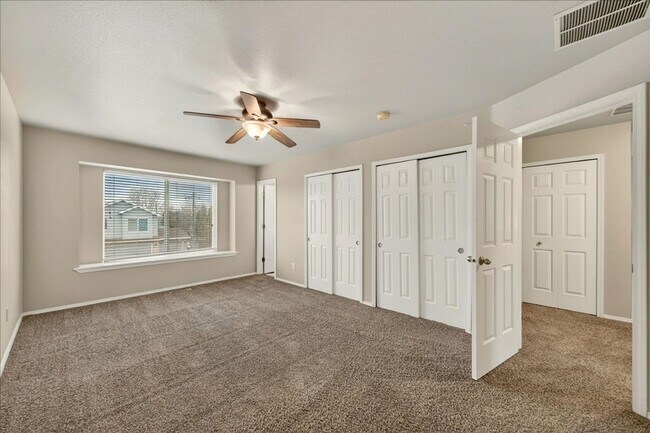 Building Photo - Comfortable Living in a Prime Central Boise Location