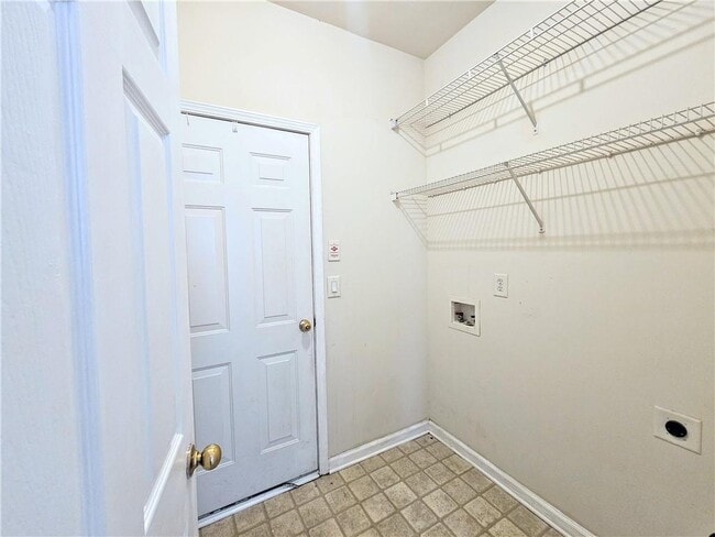 Building Photo - 1372 Dukes Creek Dr