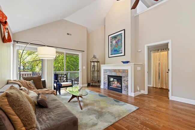 Building Photo - Luxury Condo in SE Boise's most desirable master planned community-Surprise Valley