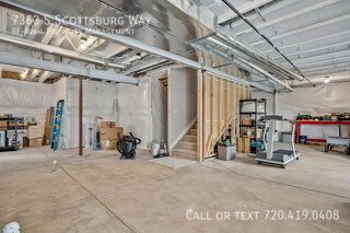 Building Photo - 7363 S Scottsburg Way