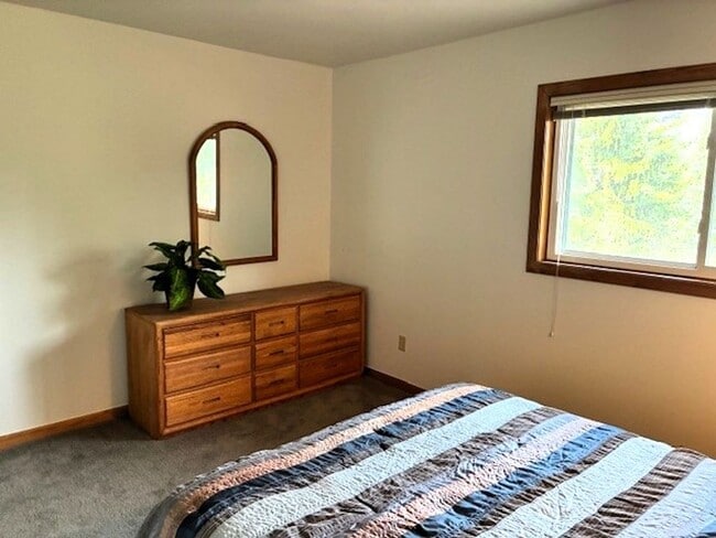 Building Photo - Winter Seasonal Rental- Buffalo Ridge G106